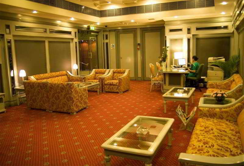 Le Meridien Bangalore Exterior foto