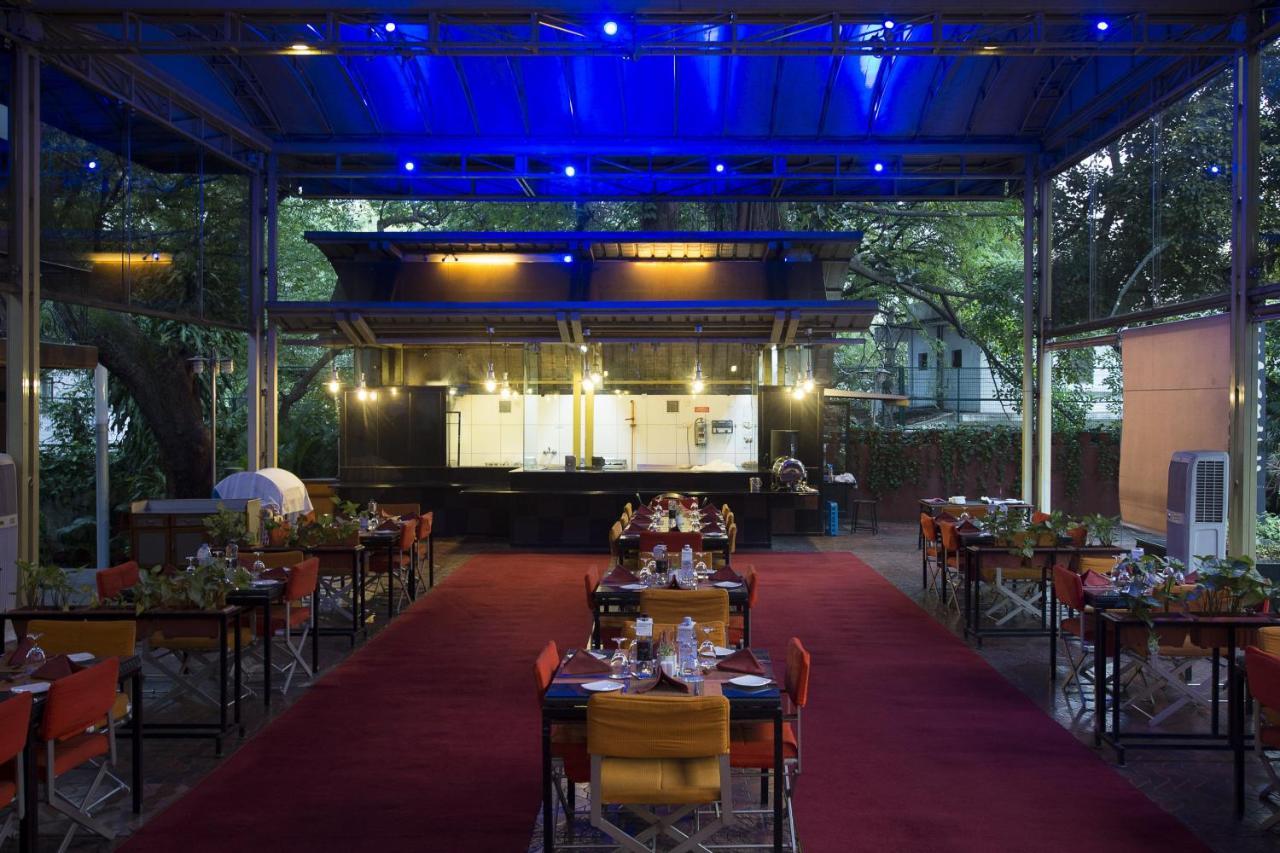 Le Meridien Bangalore Exterior foto