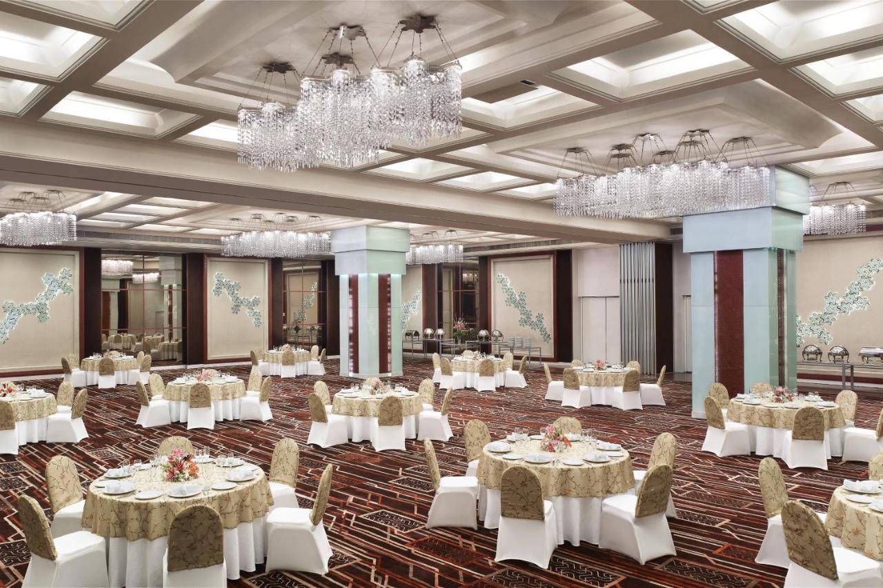 Le Meridien Bangalore Exterior foto